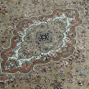 یک تخته فرش ۹ متری