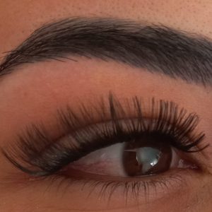 کاشت مژه موقت و دائم(اکستنشن انجام نمیدم )