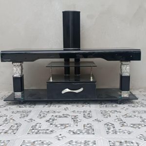 میز تلویزیون شیشه ای