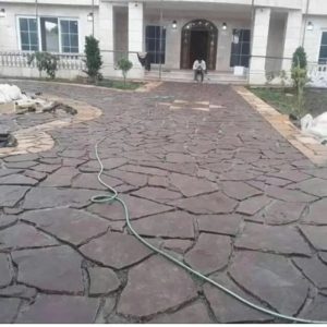 اجرای سنگ کف حیاط از سنگ لاشه