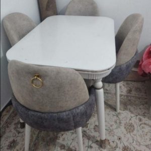 میز ناهارخوری ۴ نفره