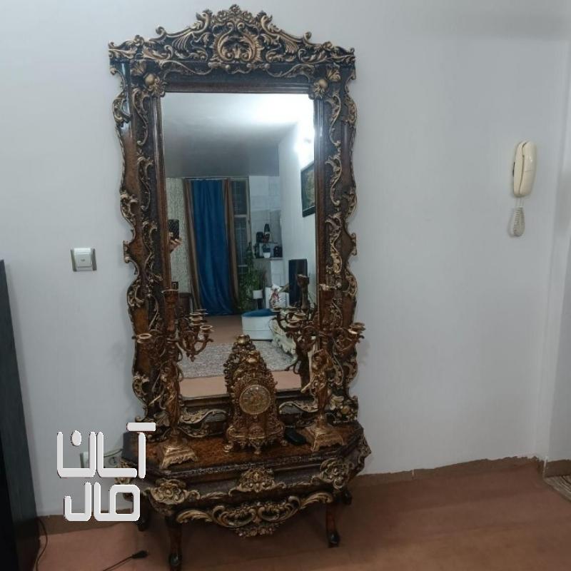آینه کنسول