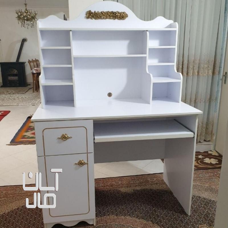 میز تحریر ام دی اف