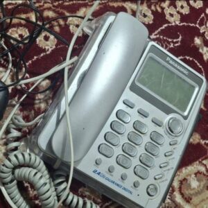 تلفن رومیزی