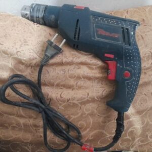 یک دستگاه دریل برقی