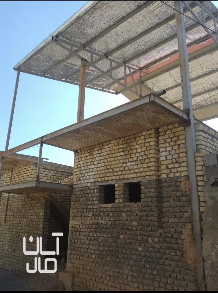 منزل نیمه ساخت
