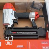 میخکوب رونیکس