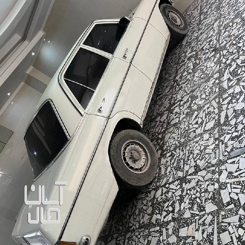 بنز ۲۳۰ معماری کلاسیک