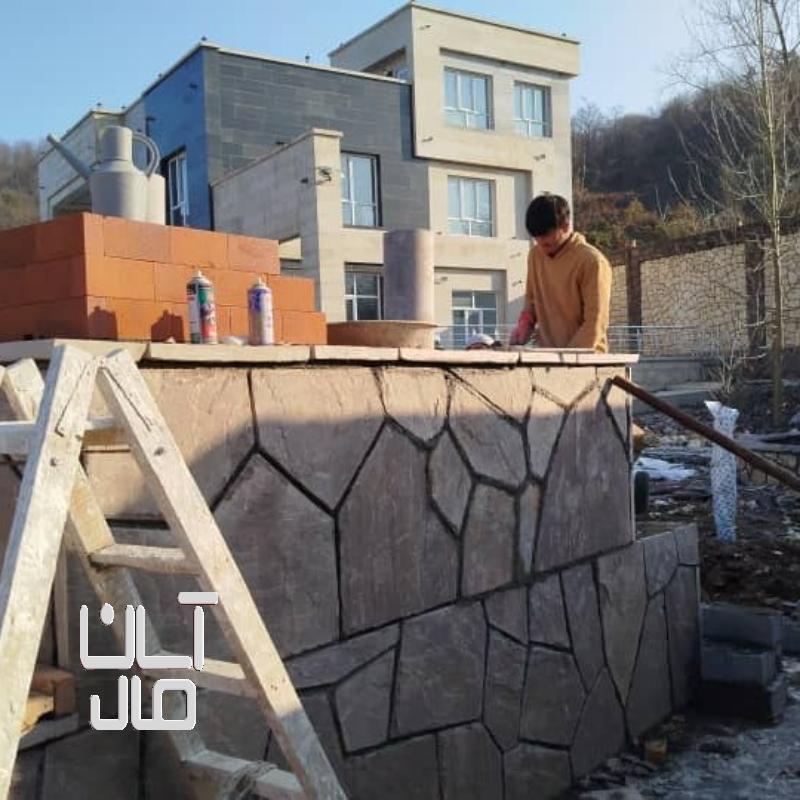 اجرای سنگ درپوش پله از سنگ لاشه کف حیاط