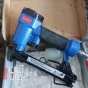 میخکوب بادی