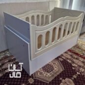 تخت نوزاد