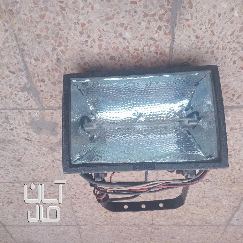 دو عدد نورفکن