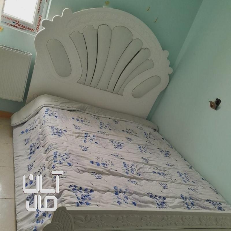 تخت یک نفره