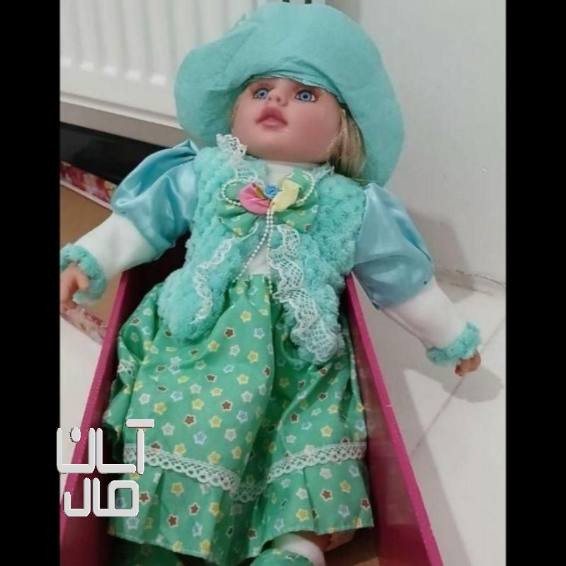 عروسک آوازخوان