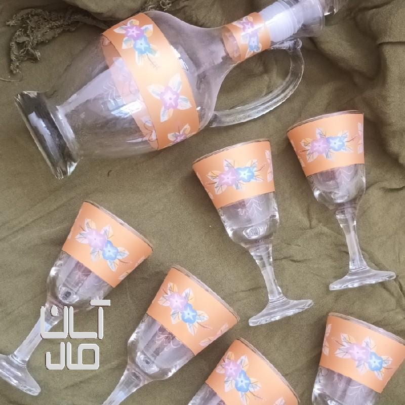 تعدادی ظرف