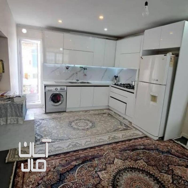 تک واحدی کسی خواست تماس بگیره