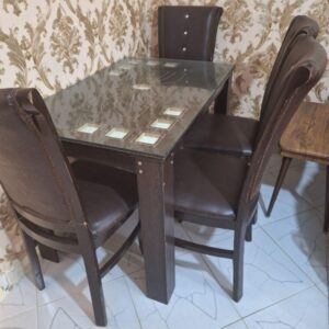 میز ناهارخوری ۴نفره