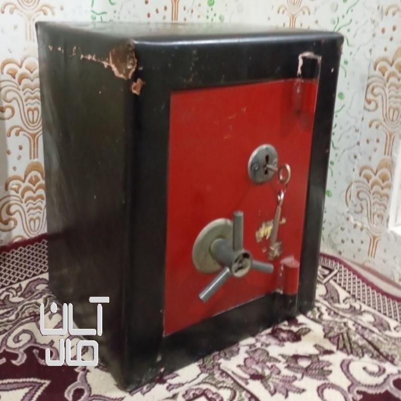 گاو صندوق