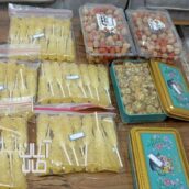 کشمش بادام زمینی تخمه خرماتنقلات وغیره