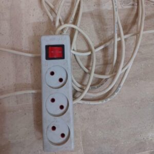 رابط برق سه پریز