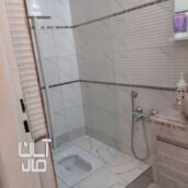 تک واحدی کسی خواست تماس بگیره