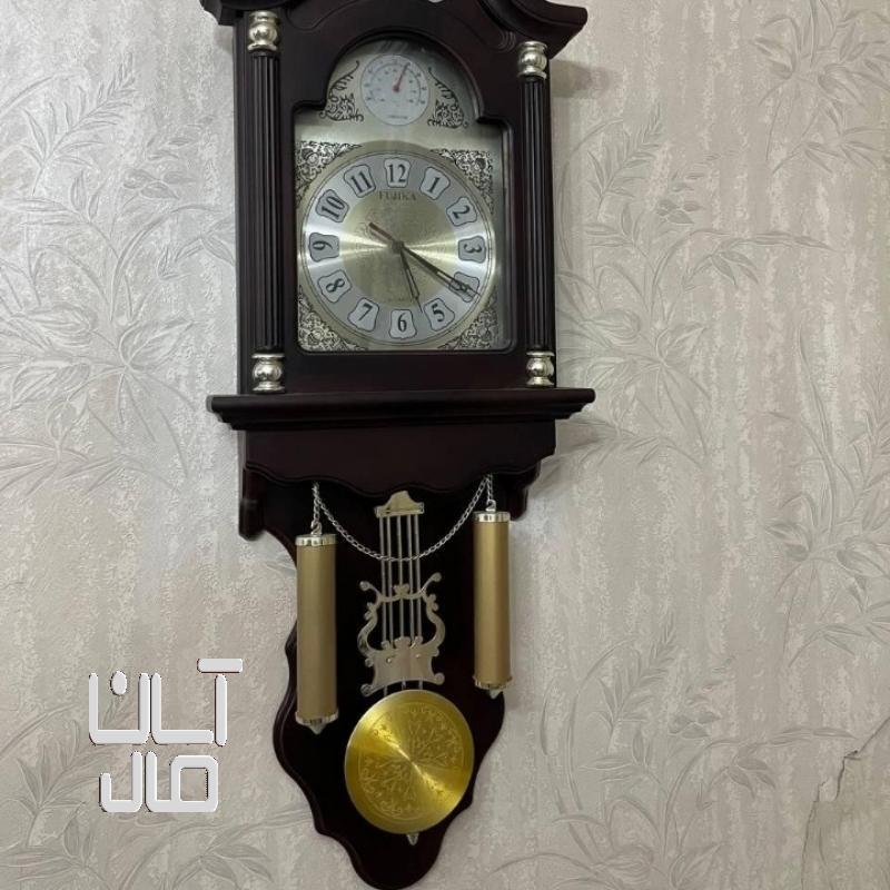 ساعت دیواری