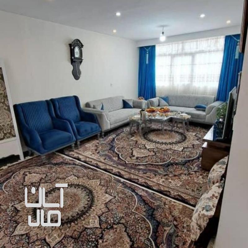 تک واحدی کسی خواست تماس بگیره