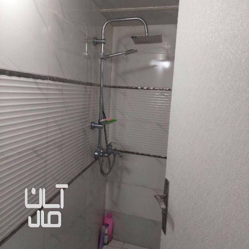 تک واحدی کسی خواست تماس بگیره