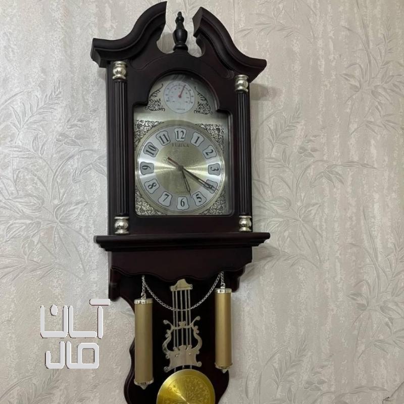 ساعت دیواری