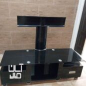 میز تلویزیون شیشه ای