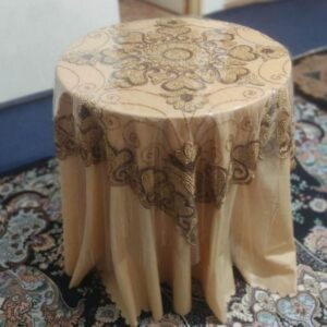 میز خاطره همراه رومیزی