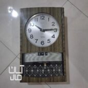 ساعت دیواری در حد