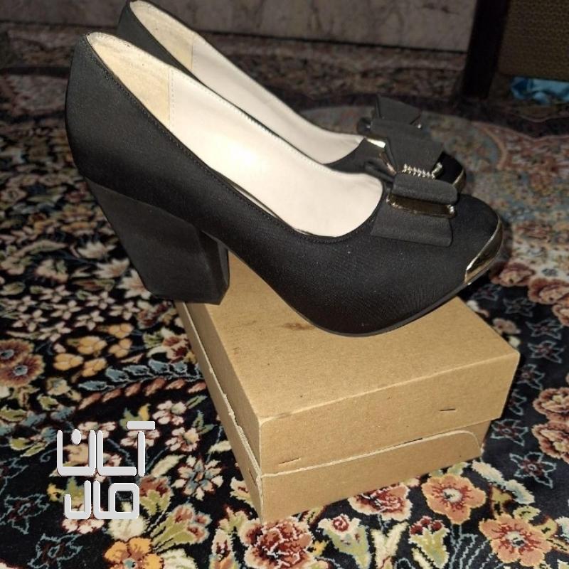 کفش پاشنه بلند مجلسی