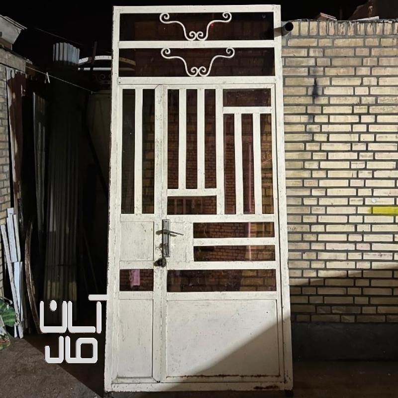 درب ساختمان