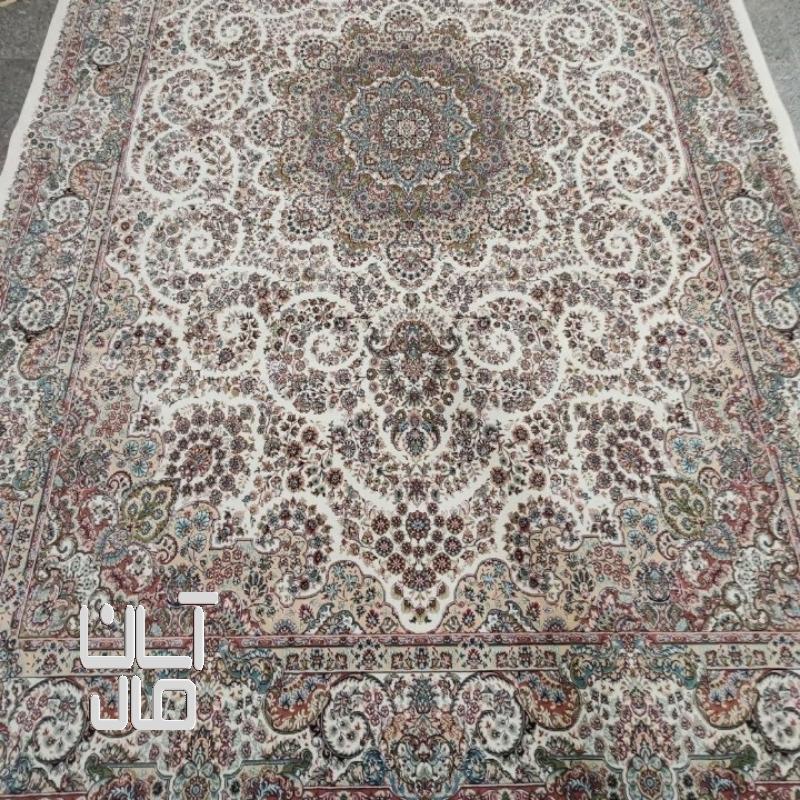 فرش ۹ متری ۷۰۰ شانه