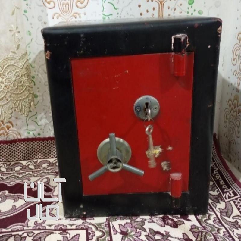 گاو صندوق