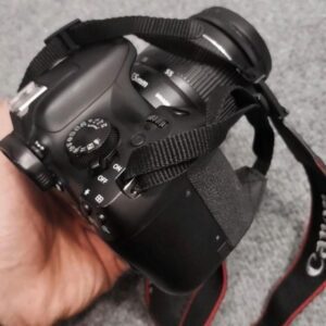 دوربین حرفه ای کنون