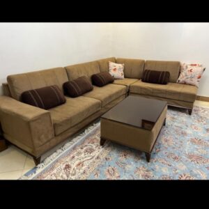 مبل راحتی همراه میز