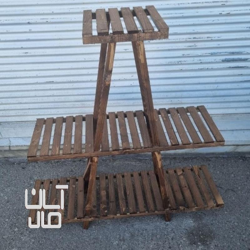 استند چوبی