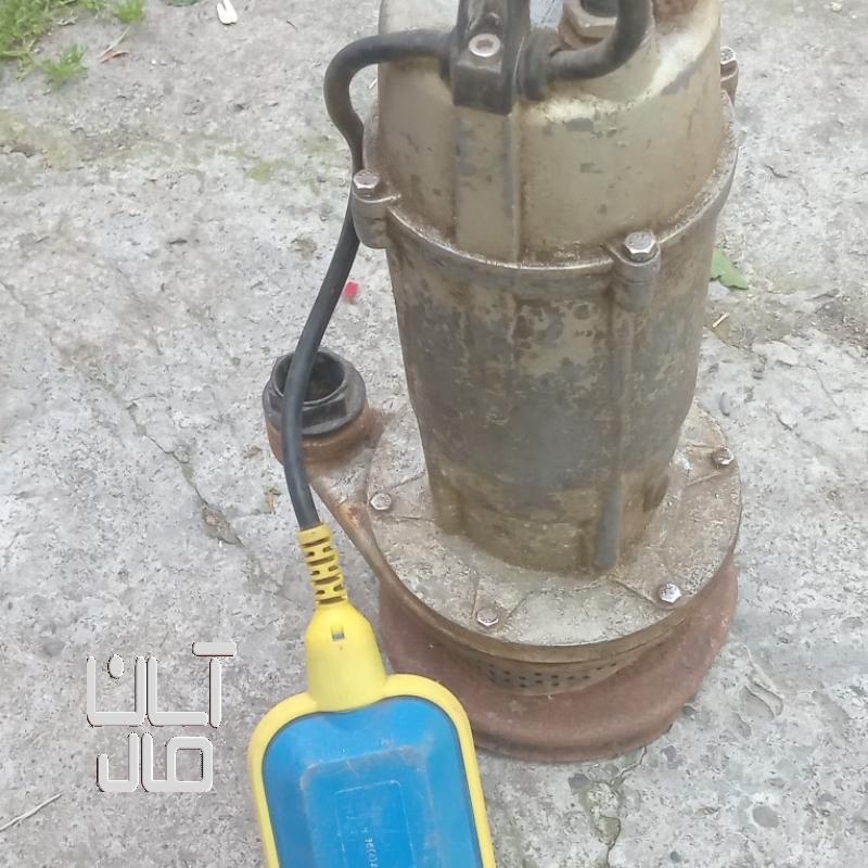 پمپ مکش اب یک اینچ سالم در حد نو مارک خارجی