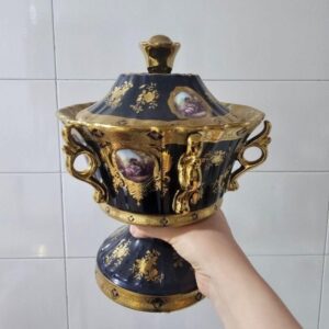 شکلات خوری
