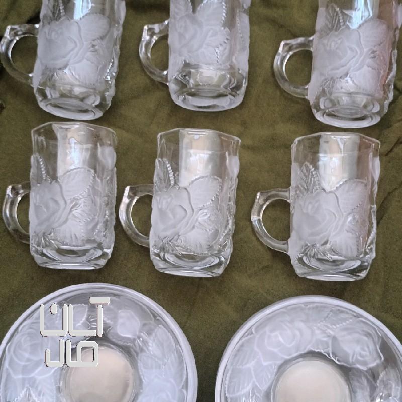 تعدادی ظرف