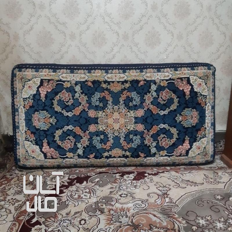 یک جفت پشتی فرش