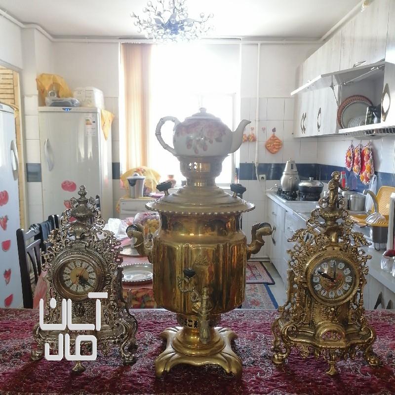 سماور برنزی 2 عدد ساعت برنزی