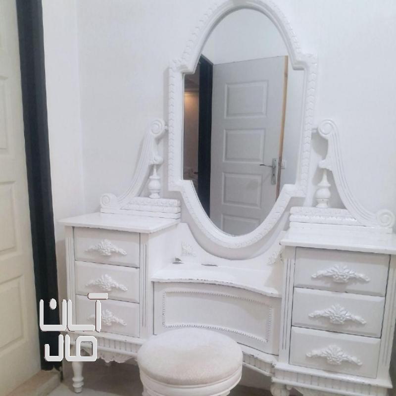 میز آرایش چوبی