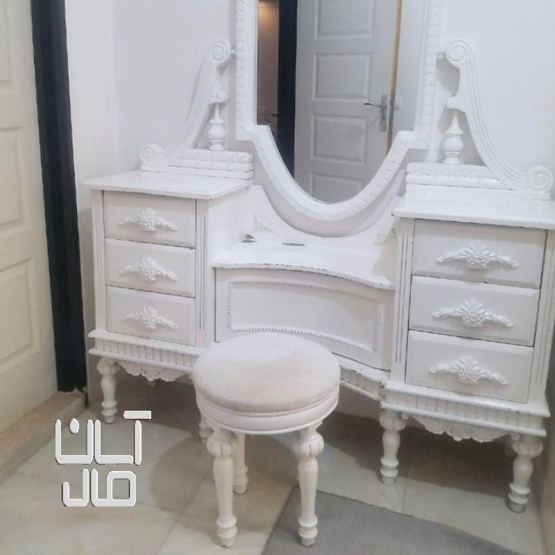 میز آرایش چوبی
