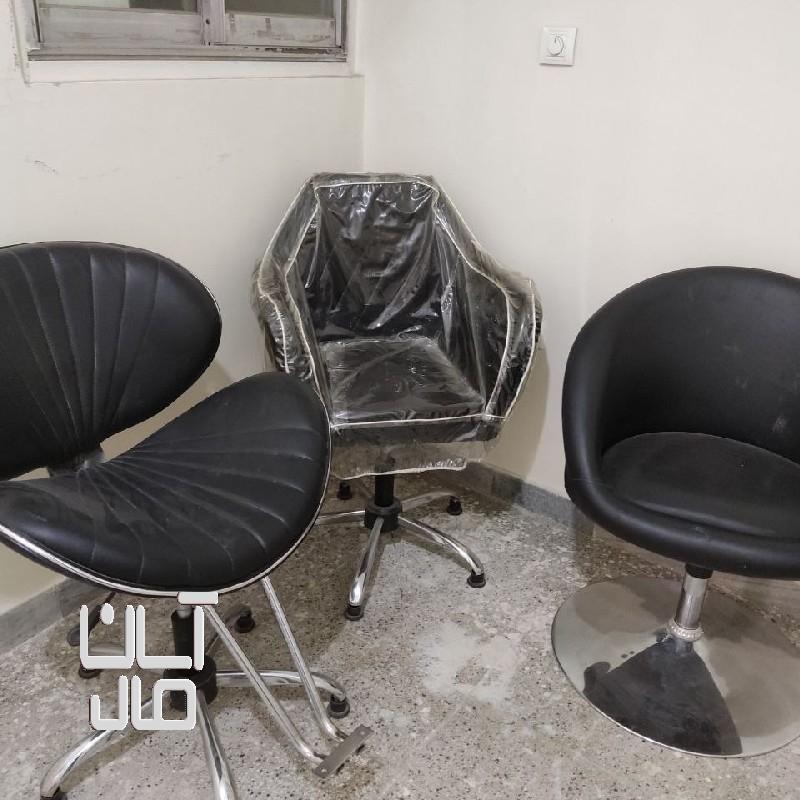 صندلی کوتاهی وسرشور