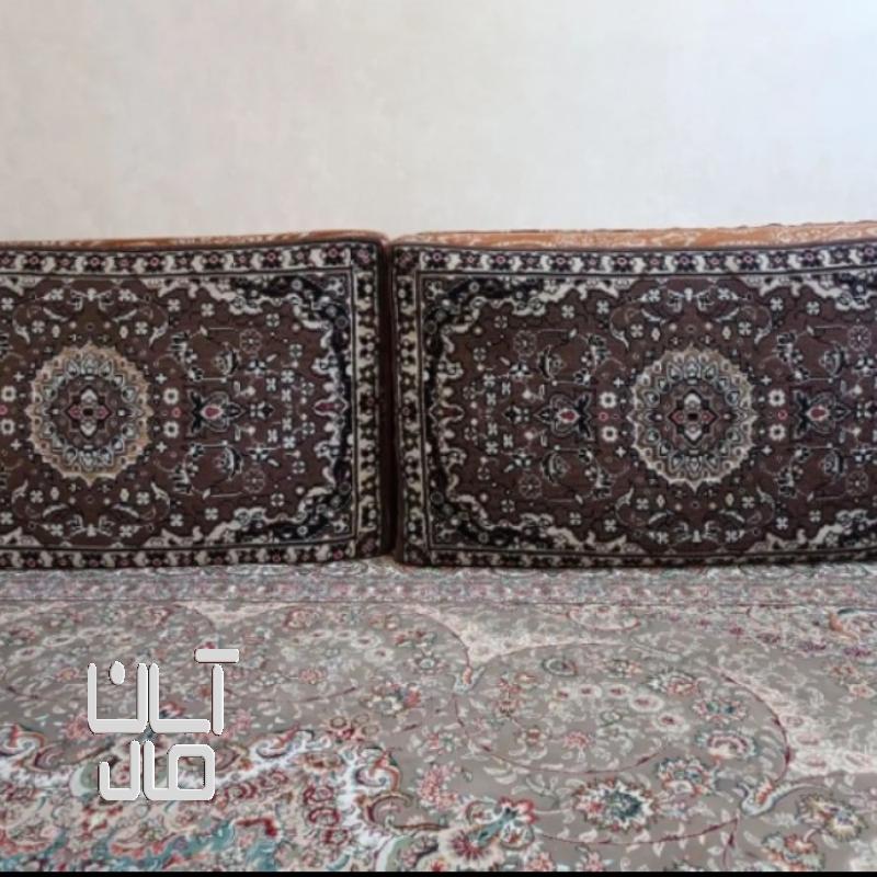 یک جفت پشتی فرش