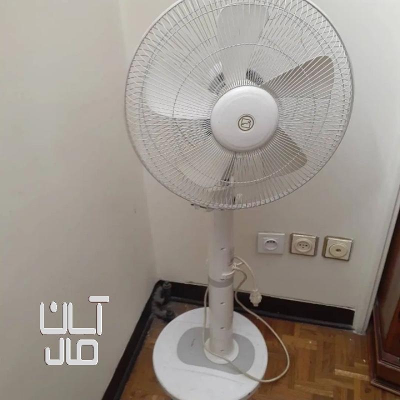 پنکه ایستاده