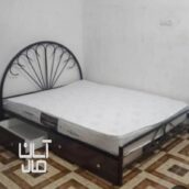 تخت دونفره فلزی
